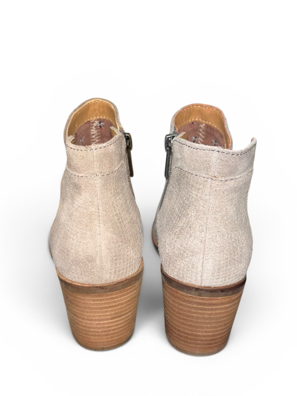 Lucky Brand Ponic Ankle Booties in Cinder Oiled Suede, size 7 - Picture 3 of 9